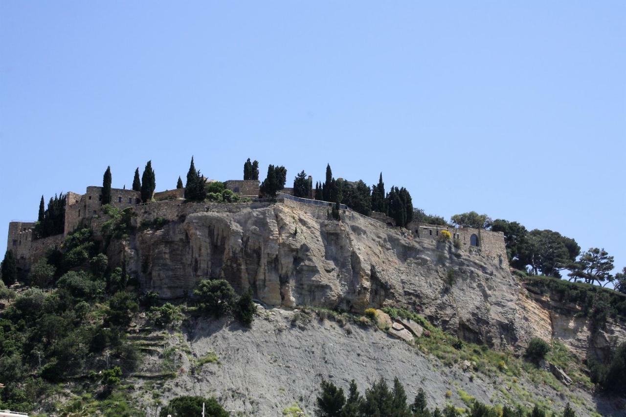 Cassis Et Ses Merveilleuses Calanques Exterior foto